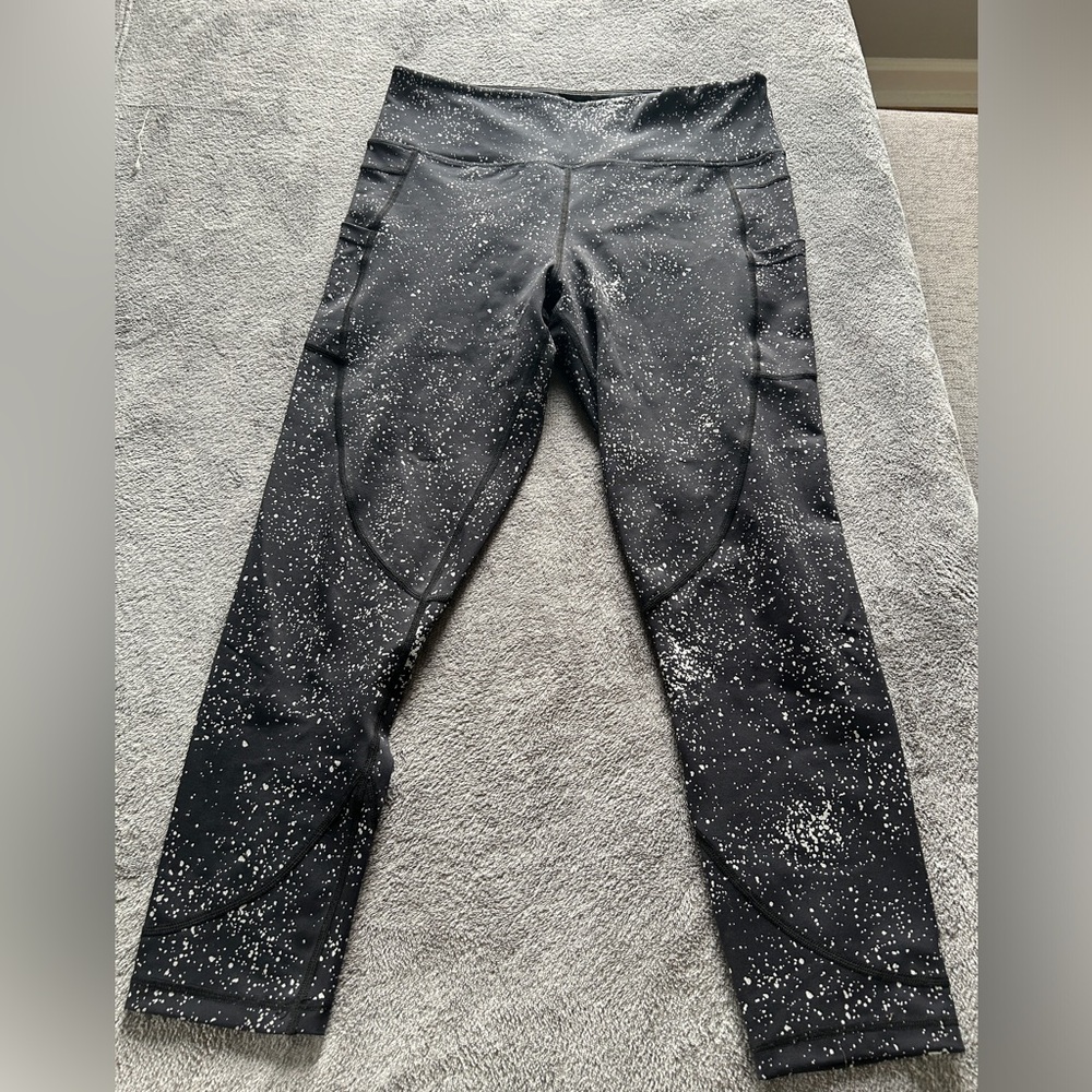 Zyia black leggings with grey freckles